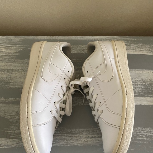 Nike Court Royale 2 Low-tops - Picture 4 of 6